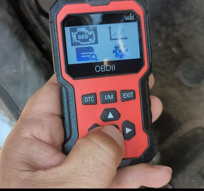 FREE Fast SHIPPING:  OBD2 Scanner - Easy to use